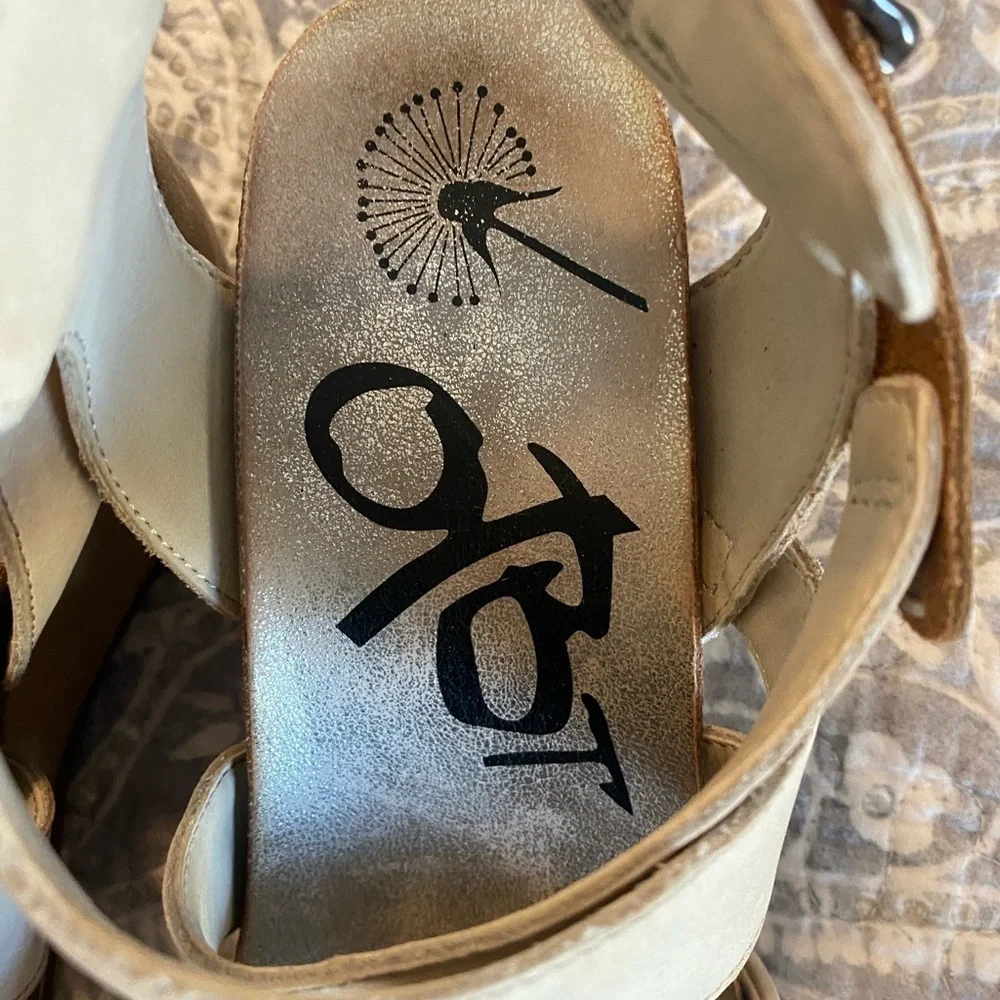 OTBT Strappy Wedge Sandals tan beige brown comfort boutique brand